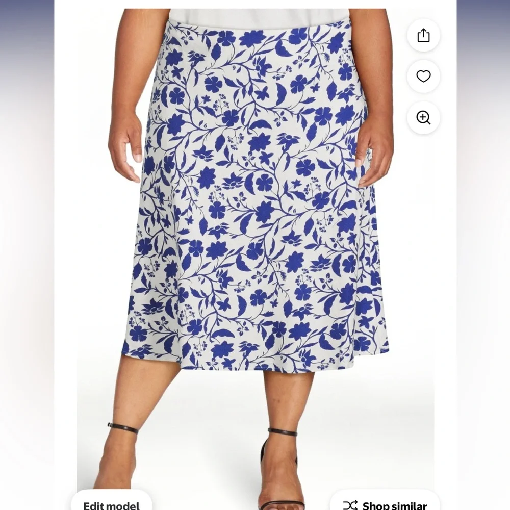 Free Assembly Chic Blue Floral A-Line Skirt NWT - Picture 3 of 6